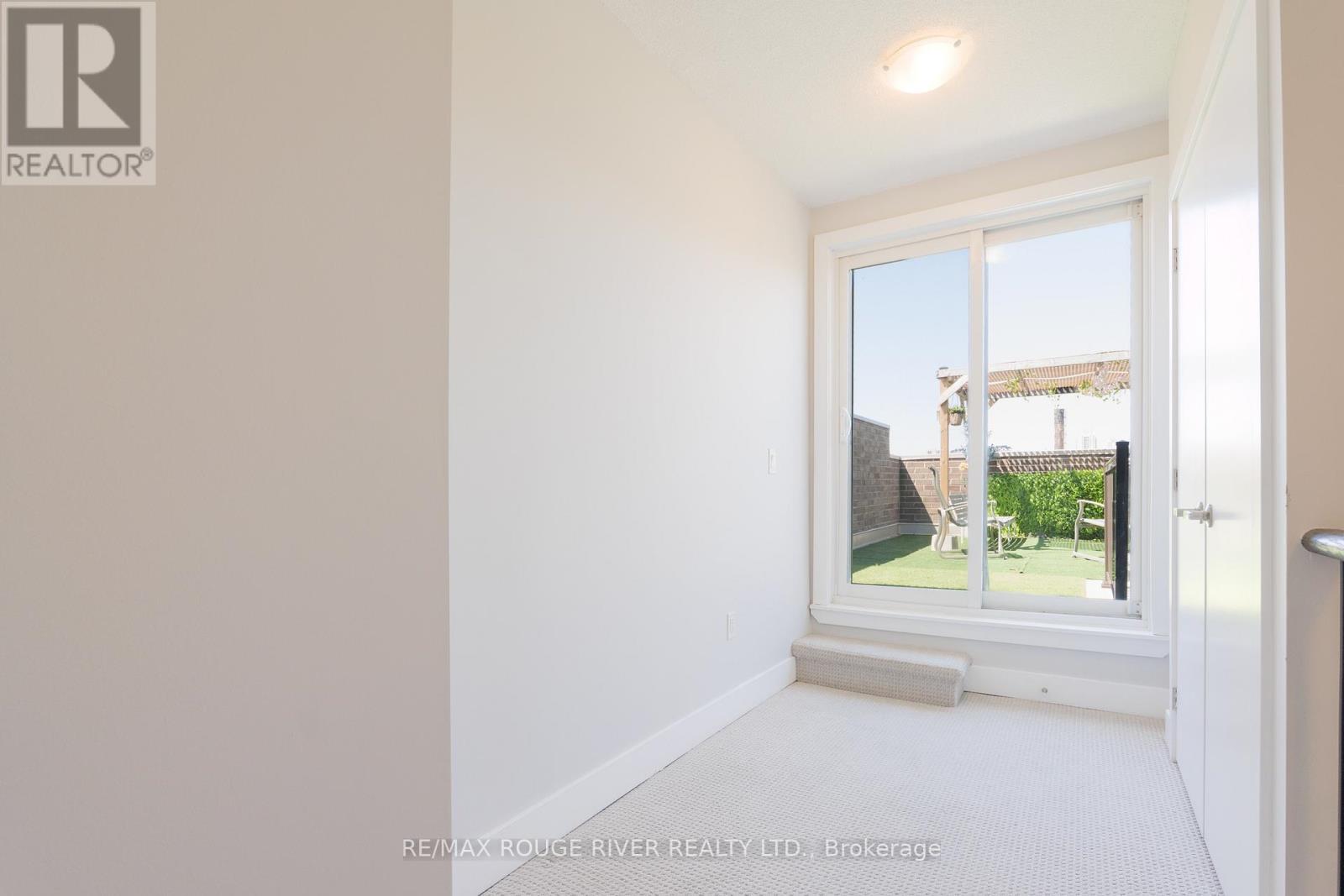 4 - 26 Ernest Avenue, Toronto, Ontario  M6P 3L8 - Photo 19 - W13238076