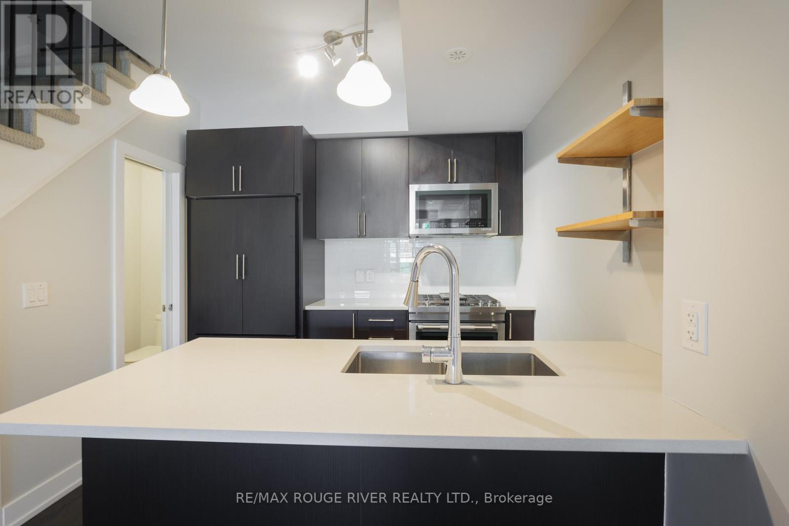 4 - 26 Ernest Avenue, Toronto, Ontario  M6P 3L8 - Photo 6 - W13238076