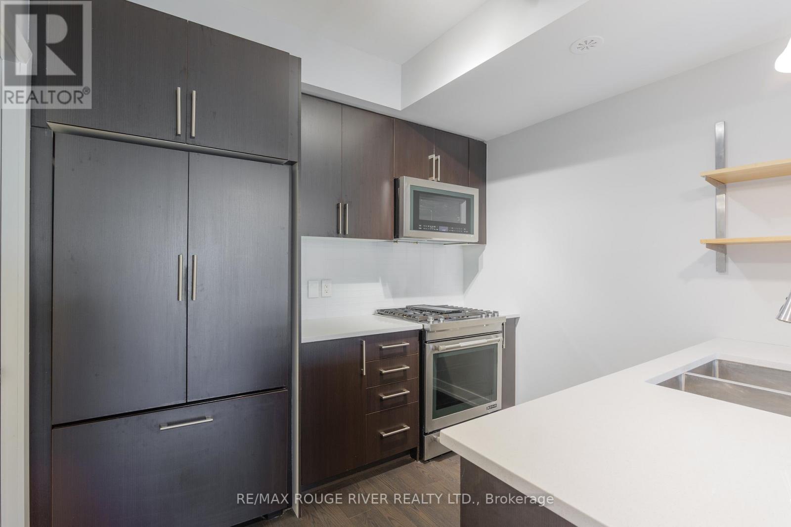 4 - 26 Ernest Avenue, Toronto, Ontario  M6P 3L8 - Photo 8 - W13238076