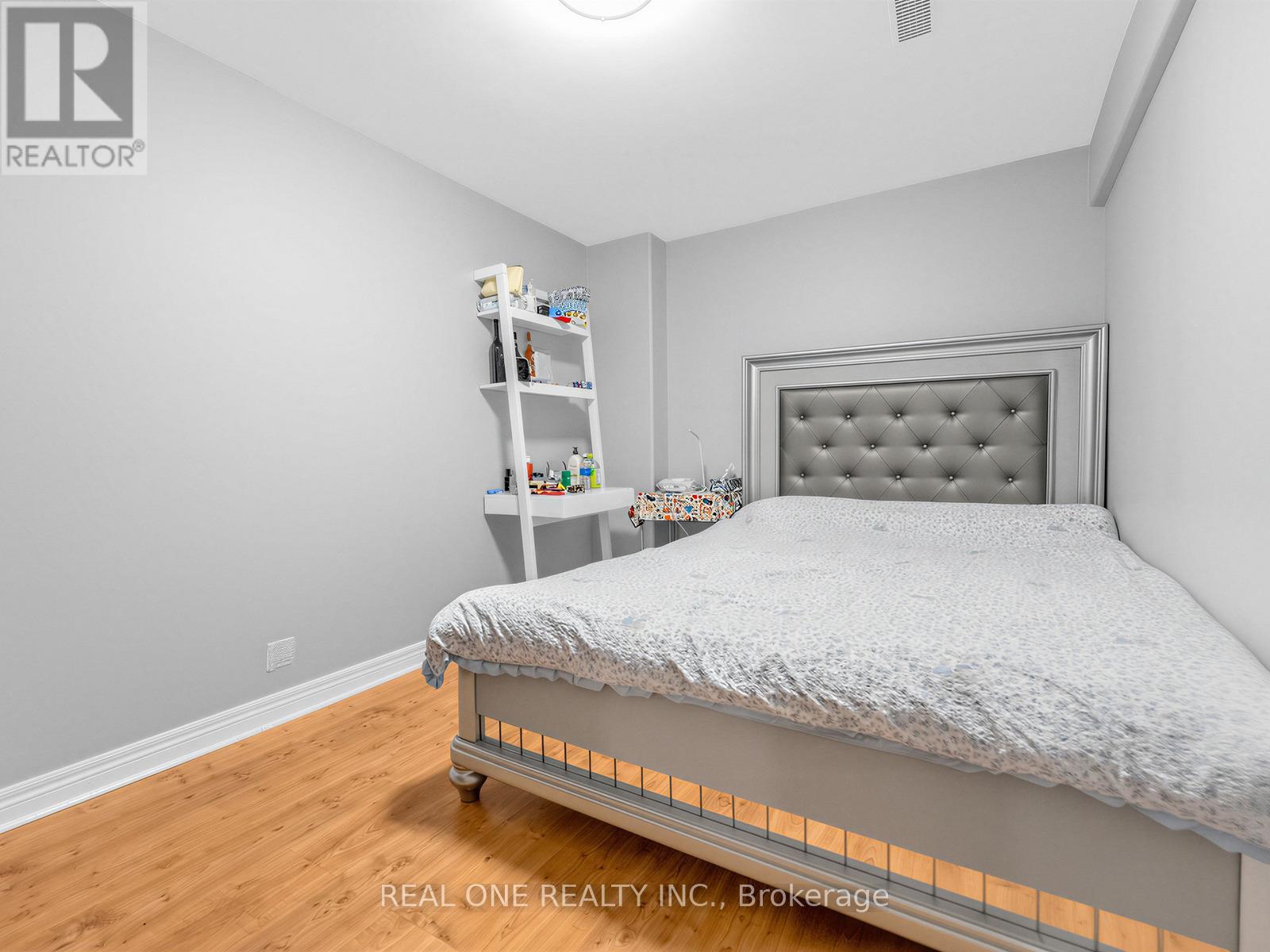 5849 Chorley Place, Mississauga, Ontario  L5M 5L7 - Photo 26 - W13238084