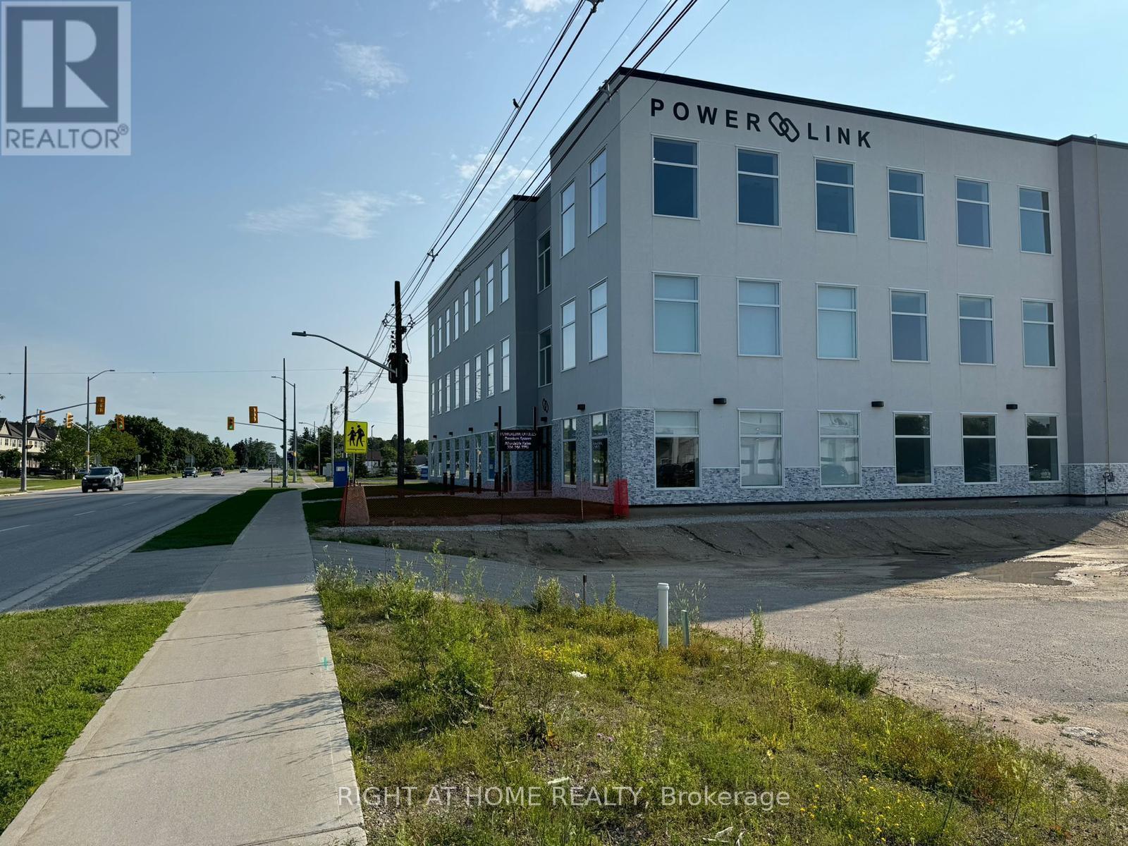 1032 Goderich Street, Saugeen Shores, Ontario  N0H 2C2 - Photo 5 - X13238066