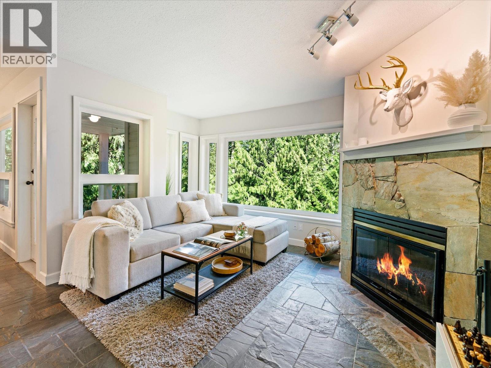 1 2240 Gondola Way, Whistler, British Columbia  V8E 0N1 - Photo 1 - R3131952