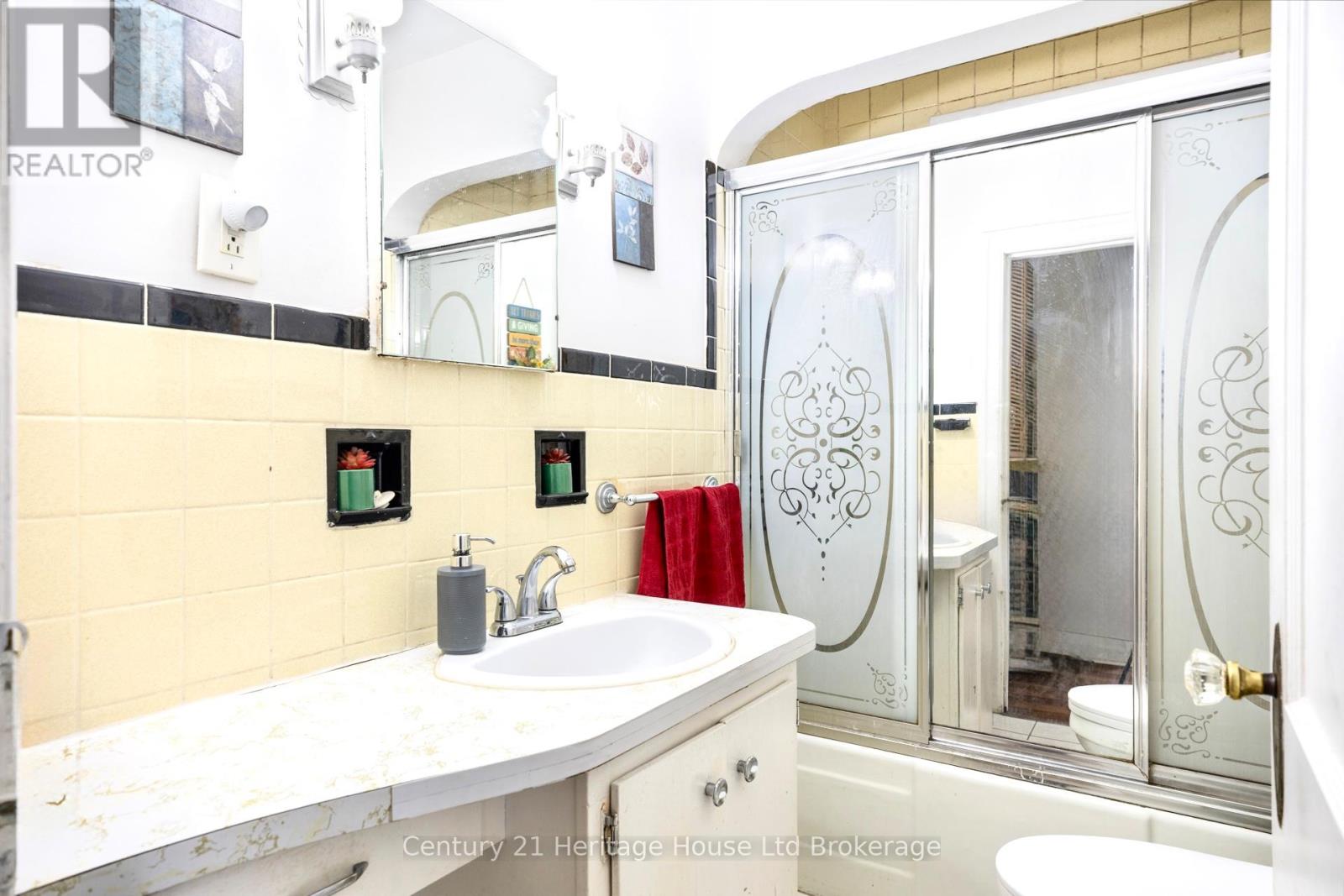 31 Wethered Street, London East, Ontario  N5Y 1G8 - Photo 13 - X13238092