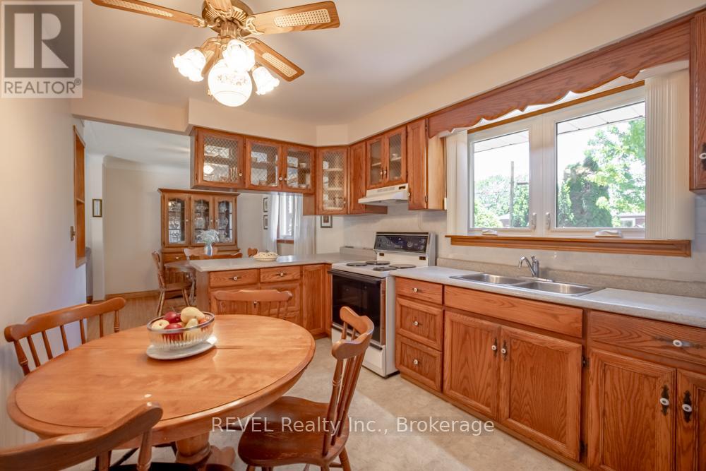 20 Glencairn Drive, St. Catharines, Ontario  L2M 2N3 - Photo 15 - X13238128
