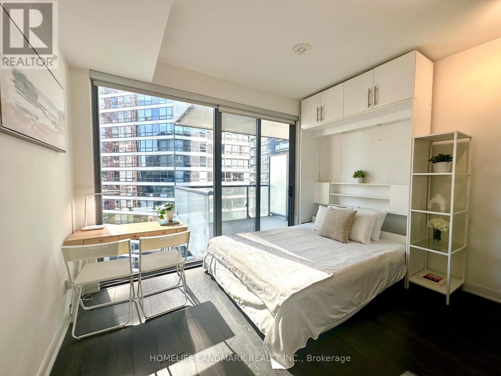 1004 - 57 St Joseph Street, Toronto, Ontario  M5S 0C5 - Photo 8 - C13238102