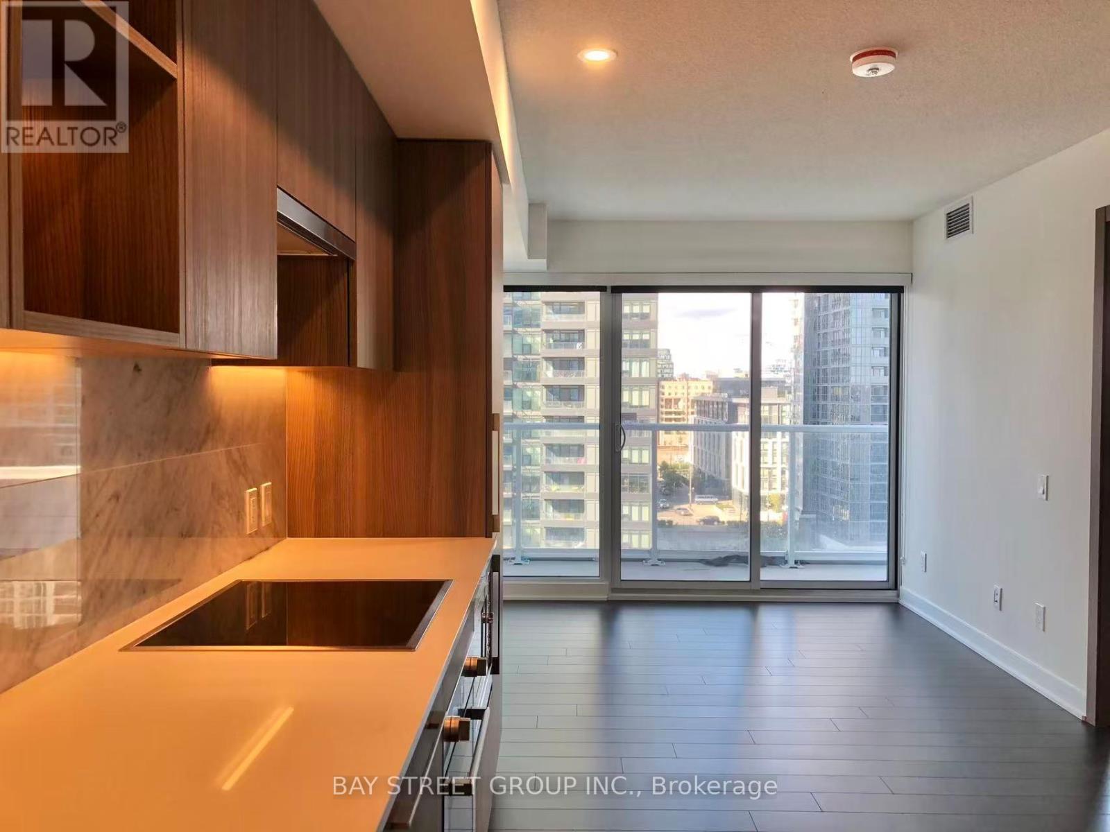 1109 - 17 Bathurst Street, Toronto, Ontario  M5V 0N1 - Photo 2 - C13238152