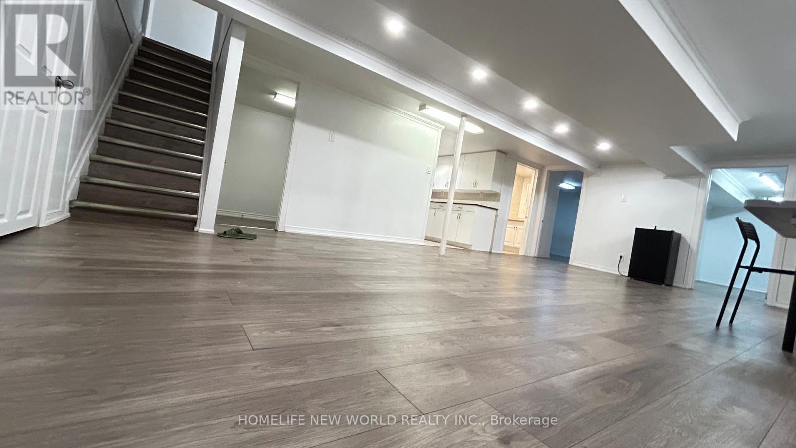 54 Bridley Drive, Toronto, Ontario  M1V 1A9 - Photo 10 - E13238126