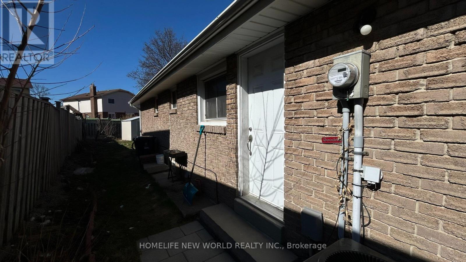 54 Bridley Drive, Toronto, Ontario  M1V 1A9 - Photo 7 - E13238126