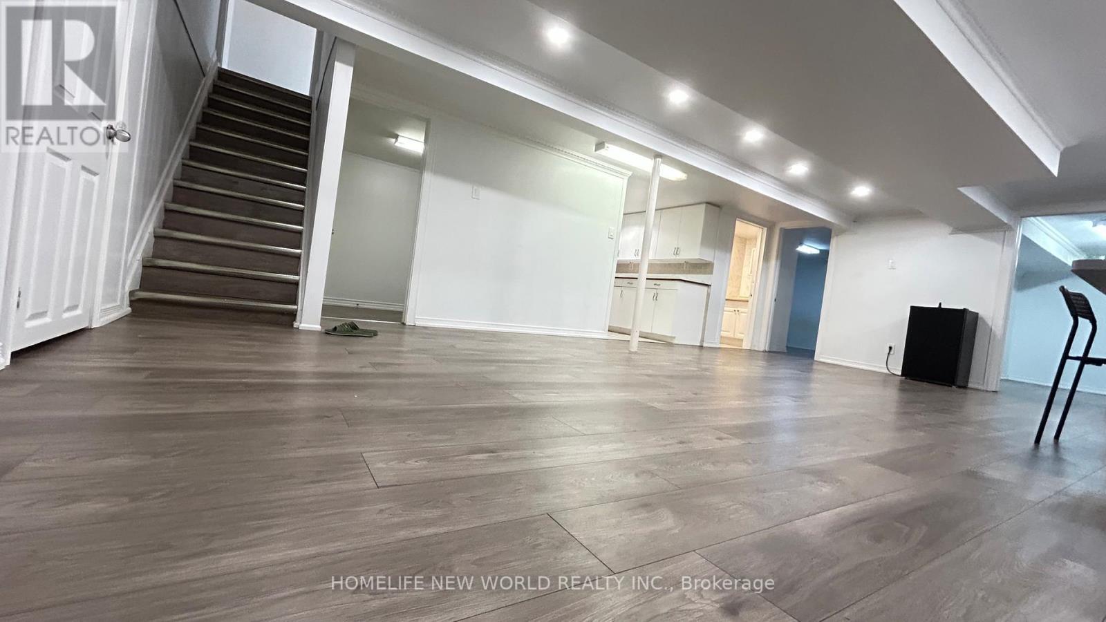54 Bridley Drive, Toronto, Ontario  M1V 1A9 - Photo 8 - E13238126