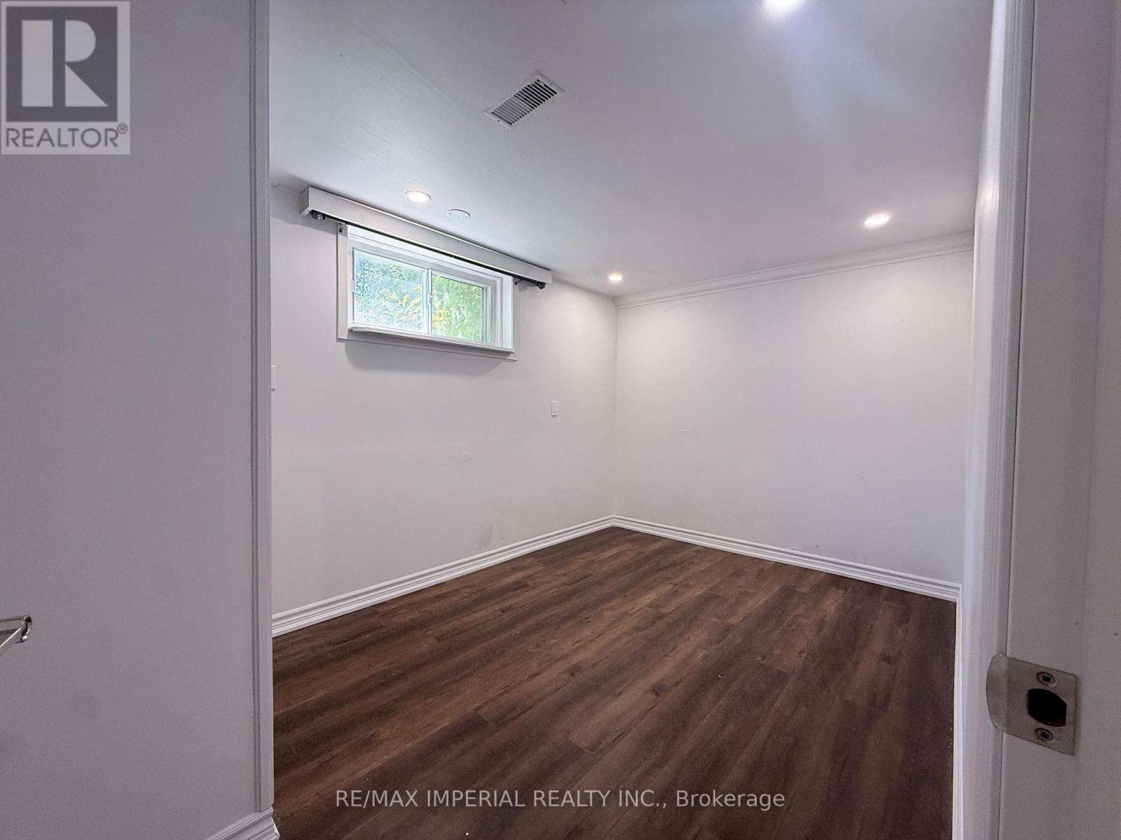 Basement - 69 Edgar Avenue, Richmond Hill, Ontario  L4C 6K2 - Photo 15 - N13238108