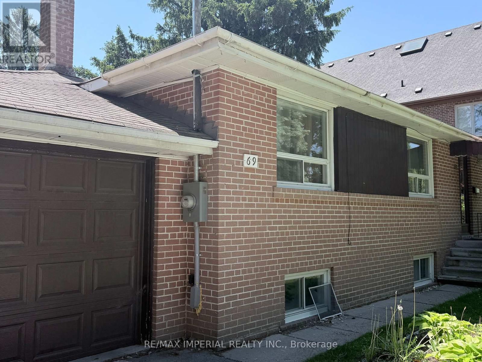 Basement - 69 Edgar Avenue, Richmond Hill, Ontario  L4C 6K2 - Photo 2 - N13238108