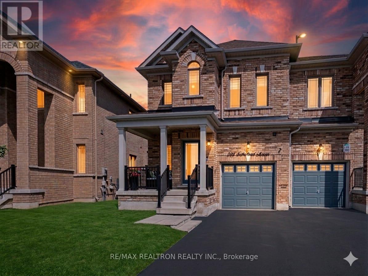 202 Sutherland Avenue, Bradford West Gwillimbury, Ontario  L3Z 4H7 - Photo 1 - N13238112