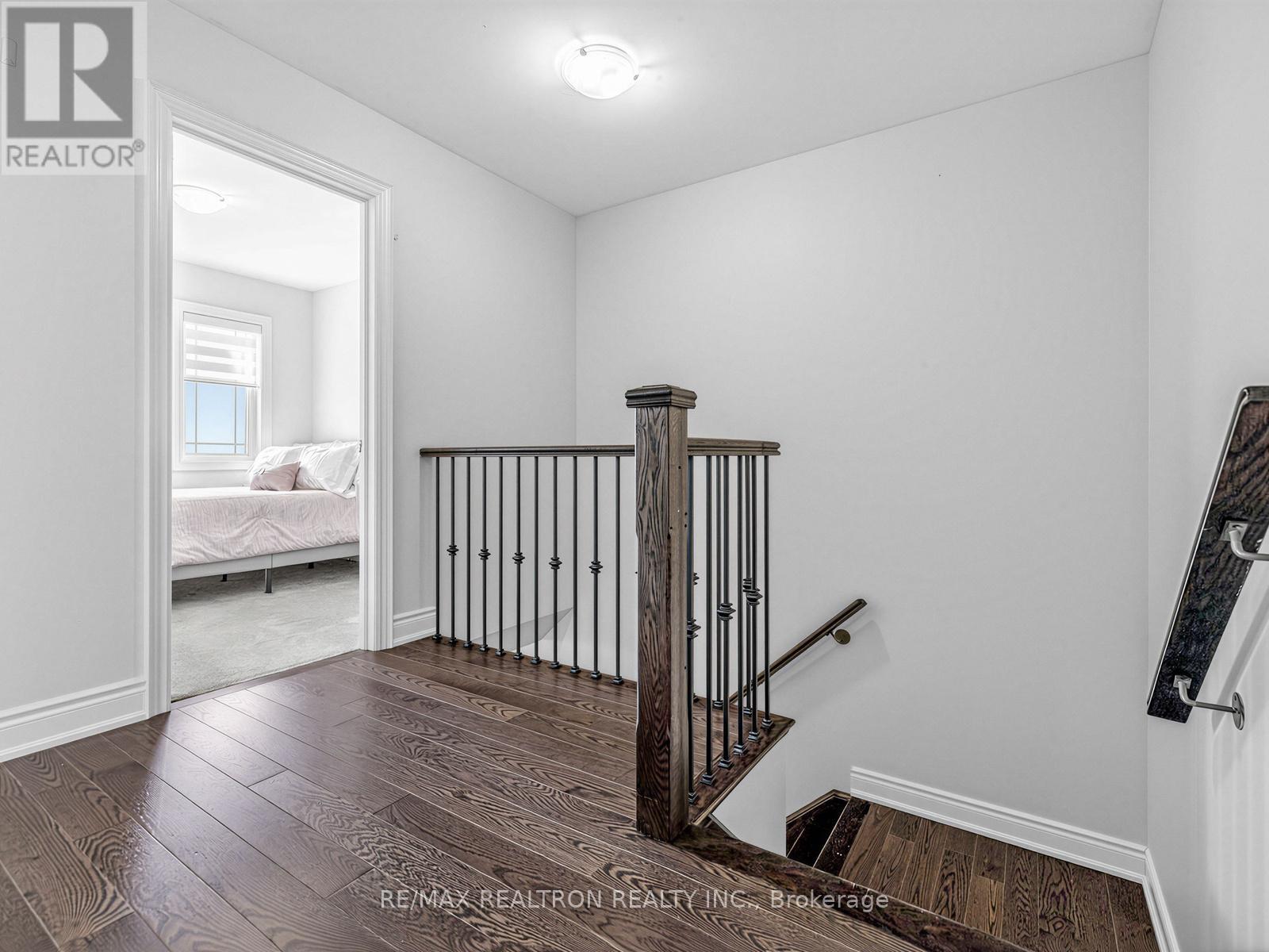 202 Sutherland Avenue, Bradford West Gwillimbury, Ontario  L3Z 4H7 - Photo 20 - N13238112