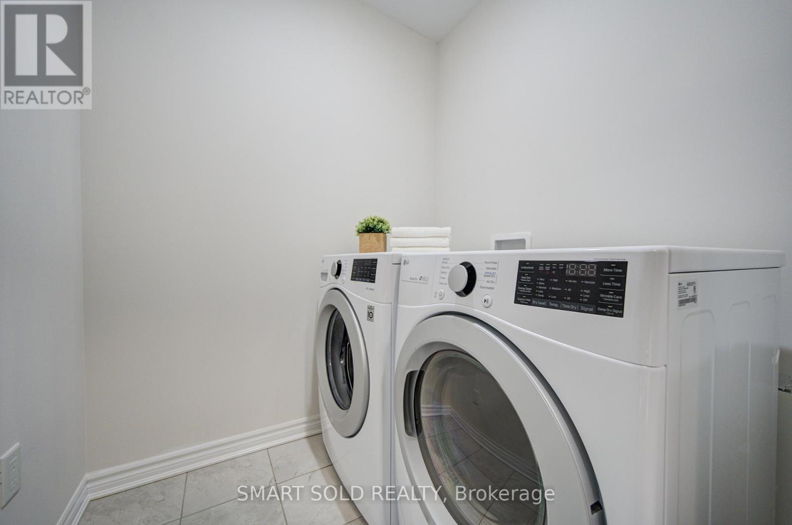 38 Crockart Lane, Aurora, Ontario  L3X 1V9 - Photo 34 - N13238158