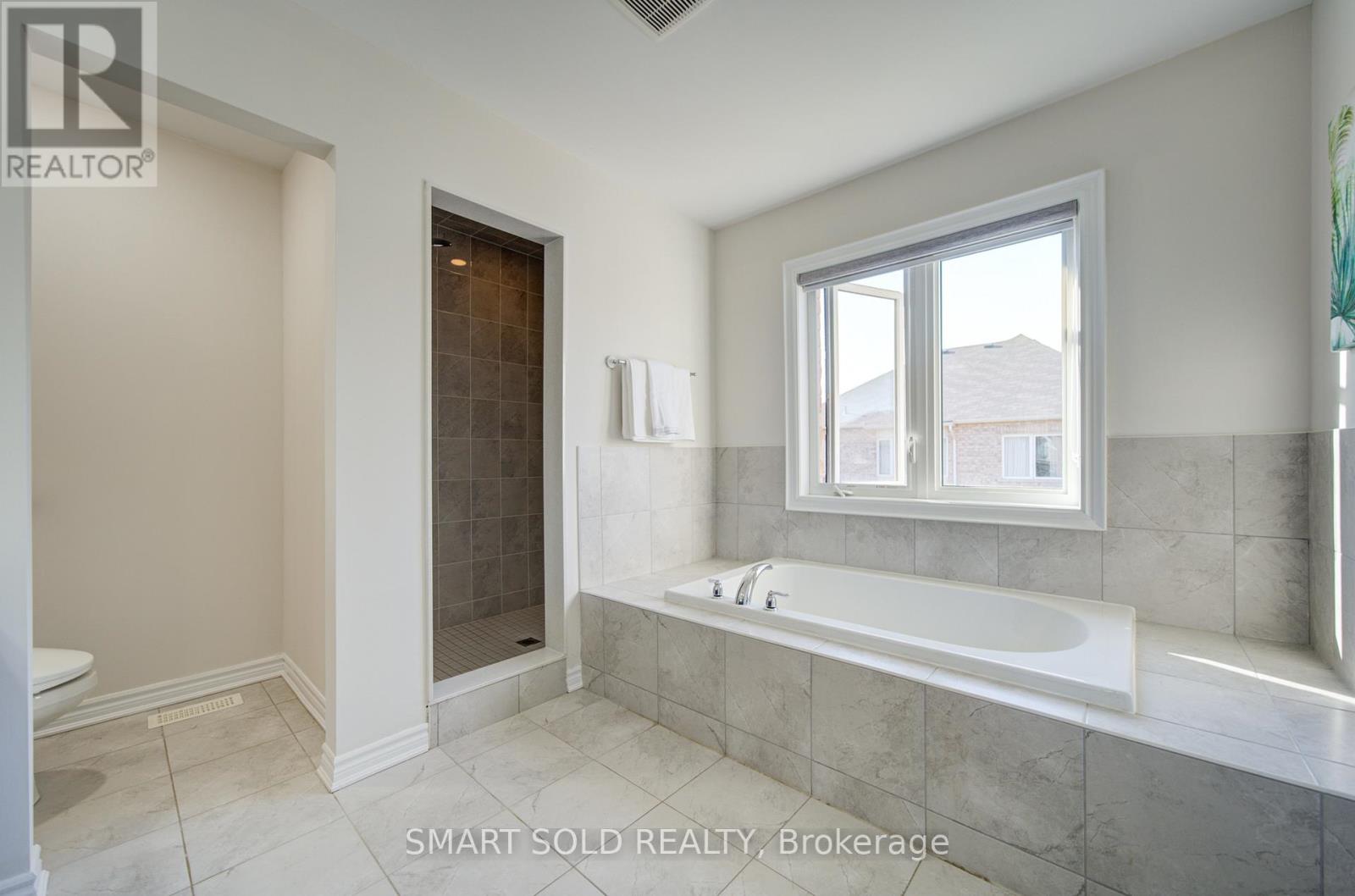 38 Crockart Lane, Aurora, Ontario  L3X 1V9 - Photo 39 - N13238158