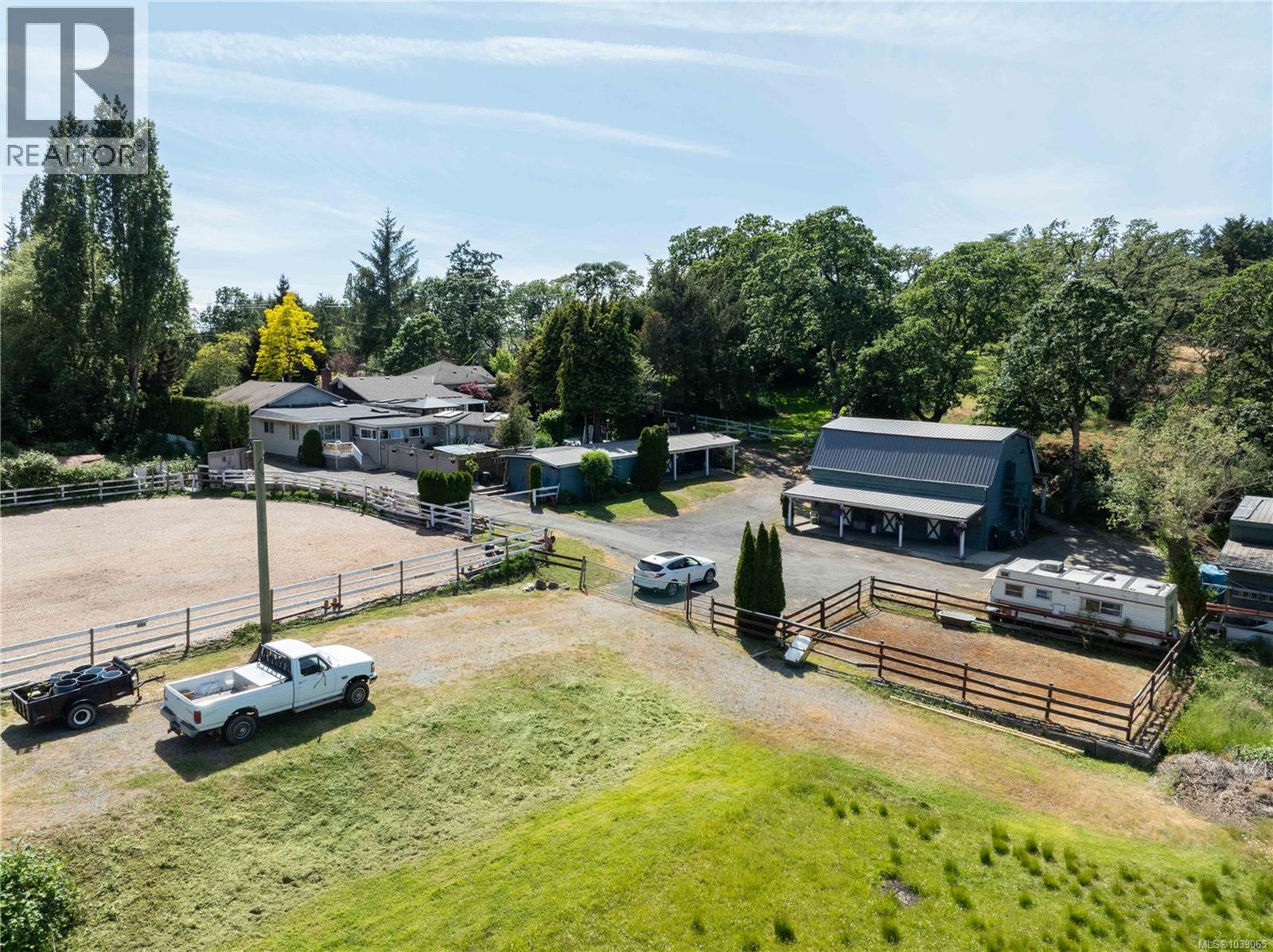 1568 Burnside Rd W, Saanich, British Columbia  V9E 2E2 - Photo 3 - 1039065