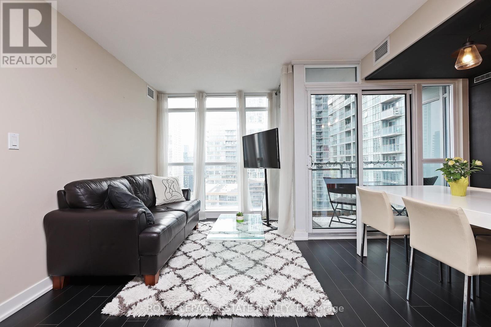1701 - 10 Capreol Court, Toronto, Ontario  M5V 4B3 - Photo 2 - C13238192