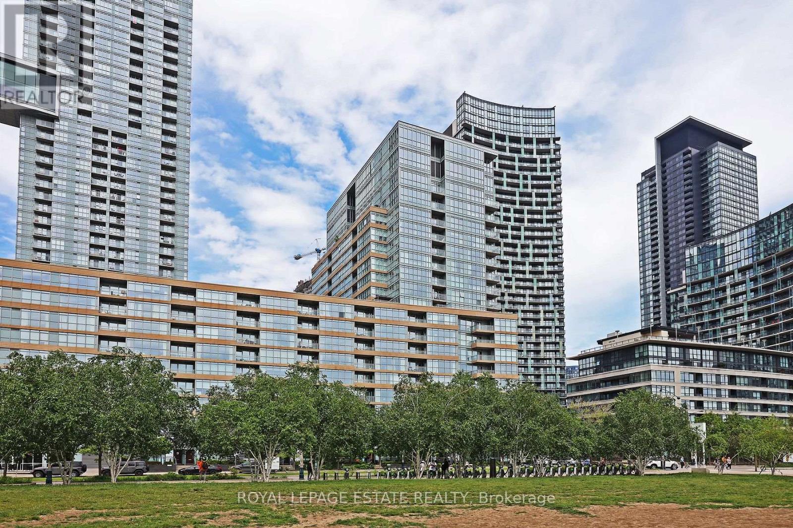 1701 - 10 Capreol Court, Toronto, Ontario  M5V 4B3 - Photo 25 - C13238192