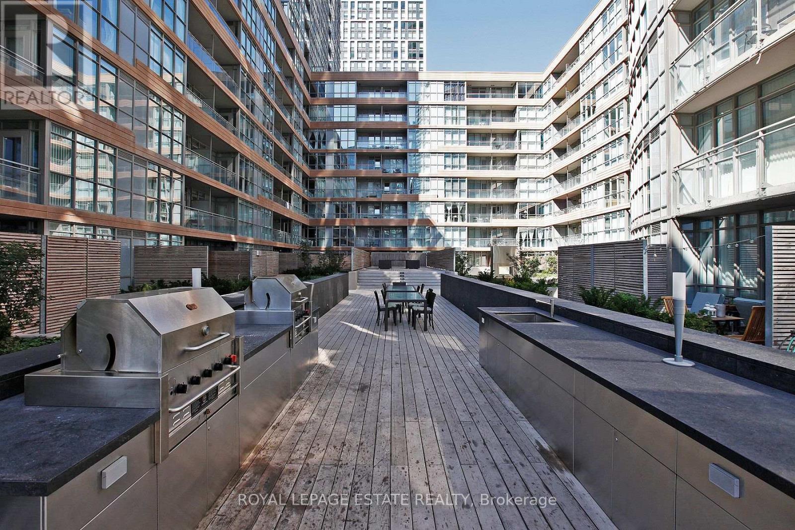 1701 - 10 Capreol Court, Toronto, Ontario  M5V 4B3 - Photo 37 - C13238192