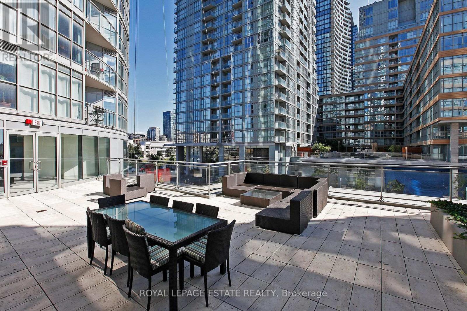 1701 - 10 Capreol Court, Toronto, Ontario  M5V 4B3 - Photo 39 - C13238192