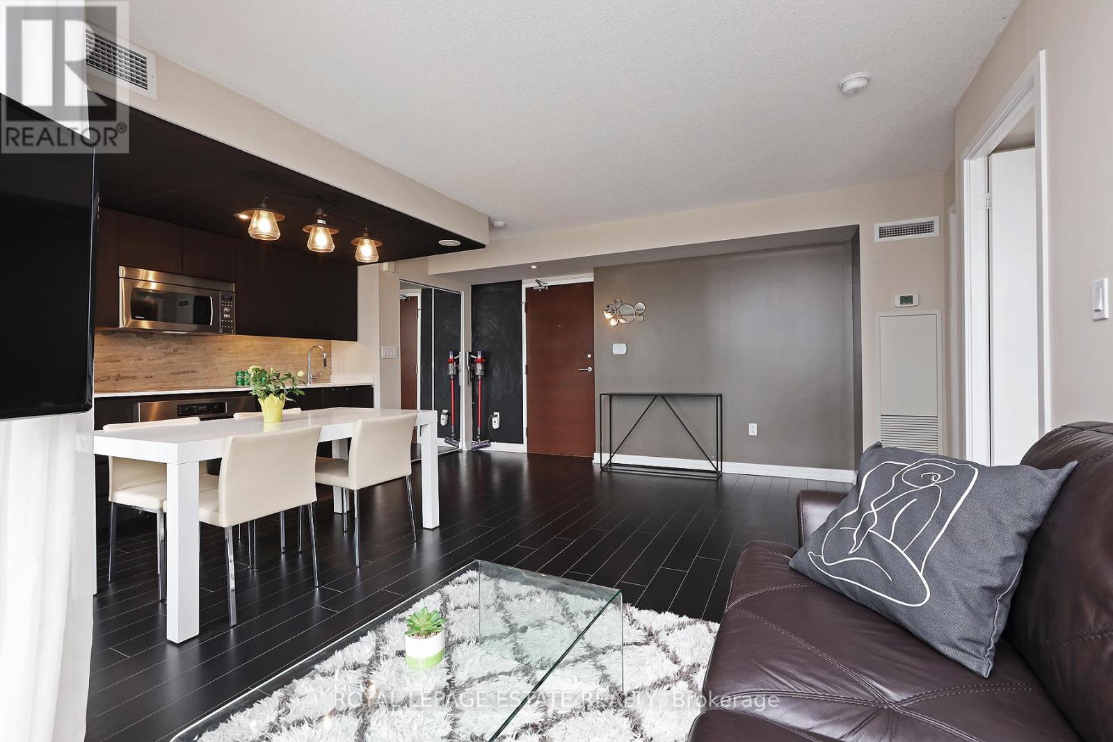 1701 - 10 Capreol Court, Toronto, Ontario  M5V 4B3 - Photo 5 - C13238192