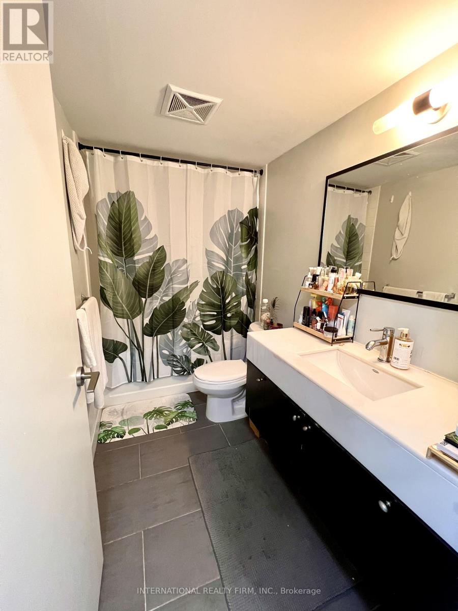 2302 - 126 Simcoe Street, Toronto, Ontario  M5H 4E6 - Photo 12 - C13238202