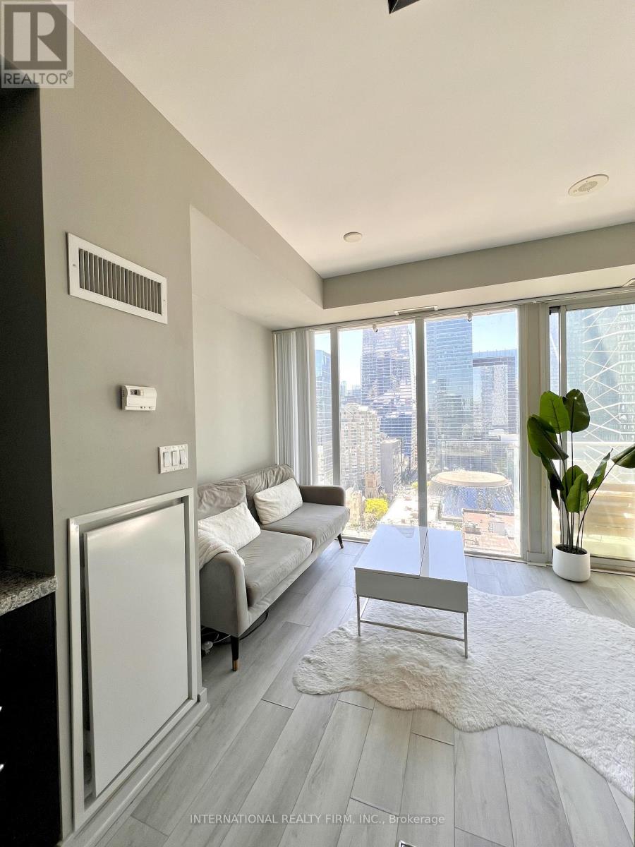 2302 - 126 Simcoe Street, Toronto, Ontario  M5H 4E6 - Photo 5 - C13238202