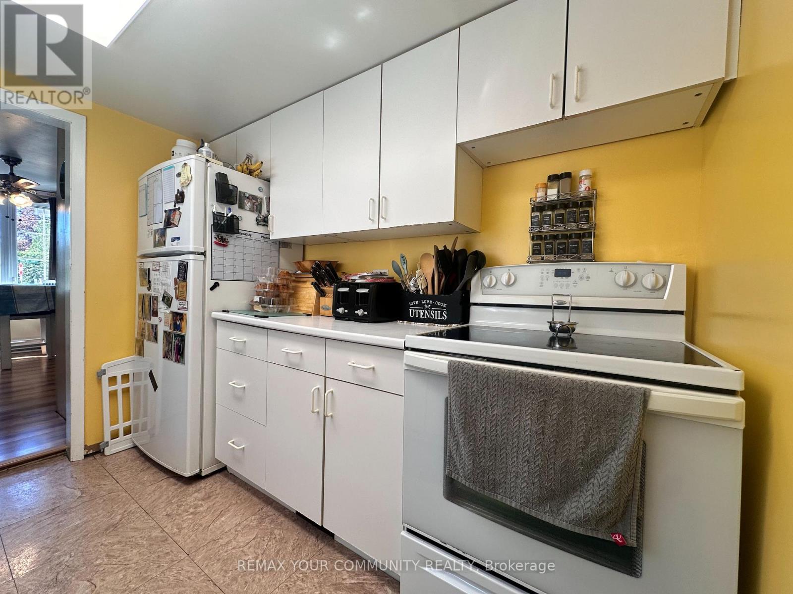 1002 Lake Drive E, Georgina, Ontario  L0E 1L0 - Photo 10 - N13238228