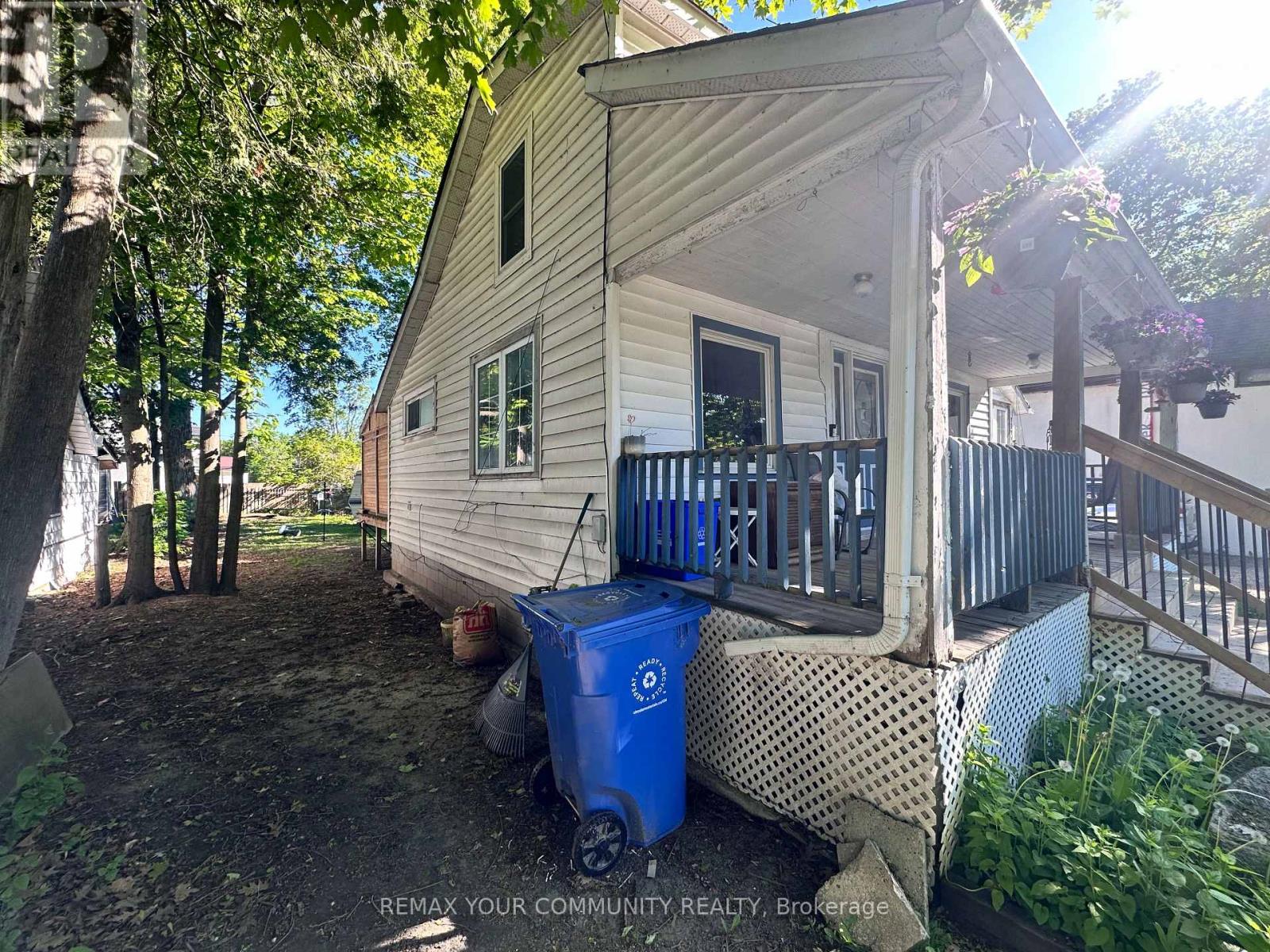 1002 Lake Drive E, Georgina, Ontario  L0E 1L0 - Photo 5 - N13238228