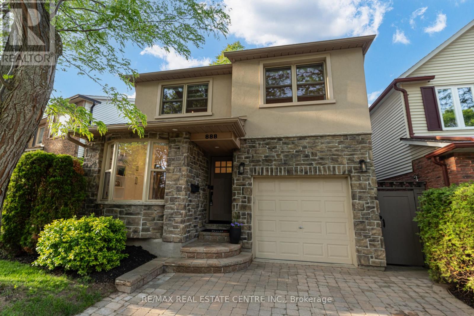 888 SWEETWATER CRESCENT, Mississauga, Ontario
