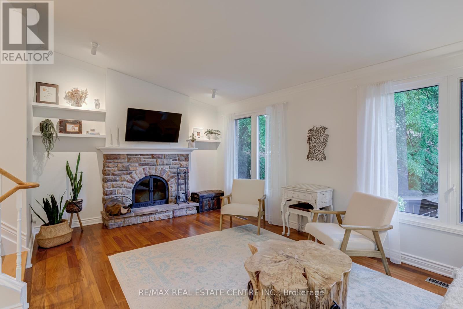 888 Sweetwater Crescent, Mississauga, Ontario  L5H 4A8 - Photo 16 - W13238198