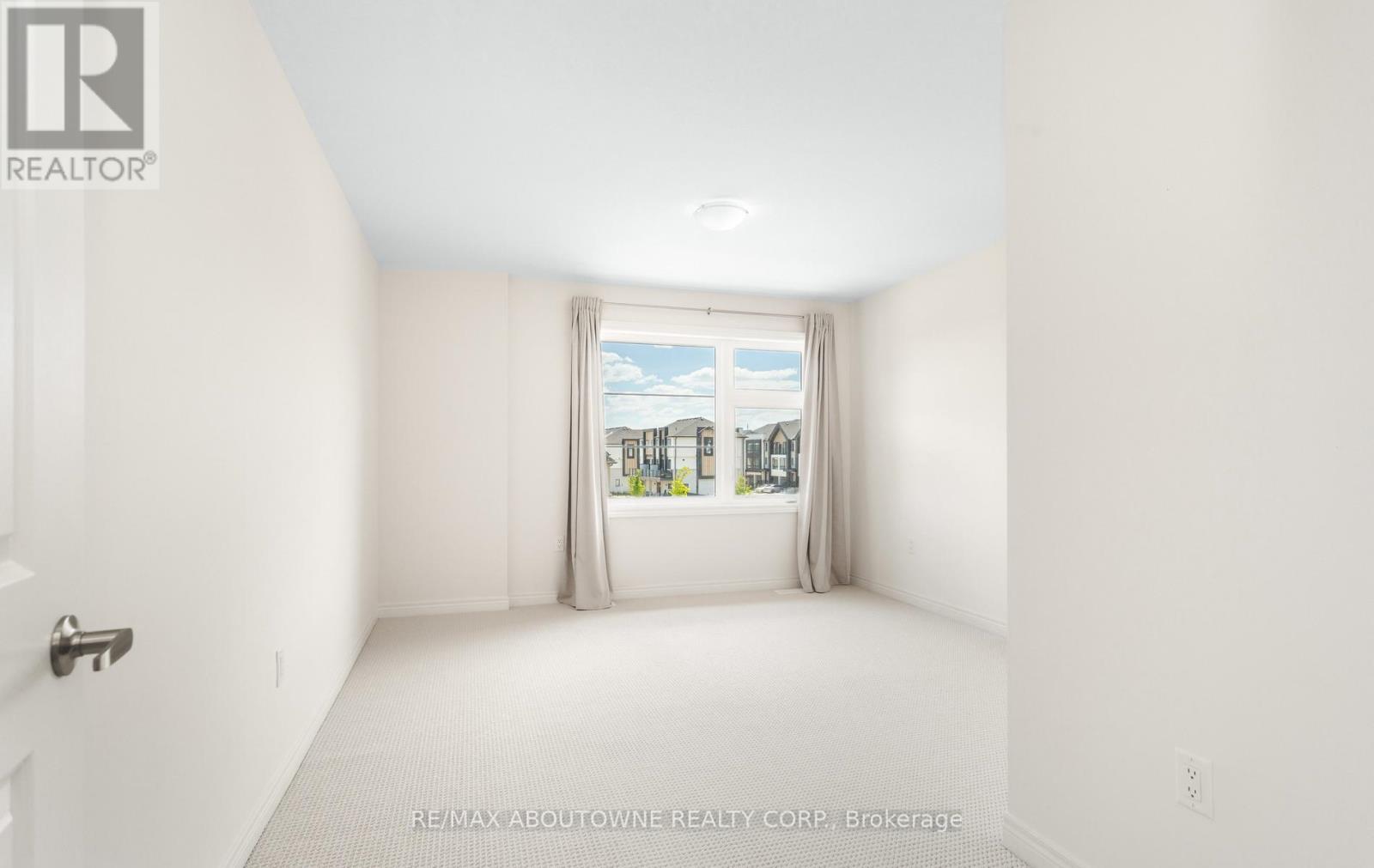 10 Mcgovern Lane, Brant, Ontario  N3L 0K3 - Photo 38 - X13238232