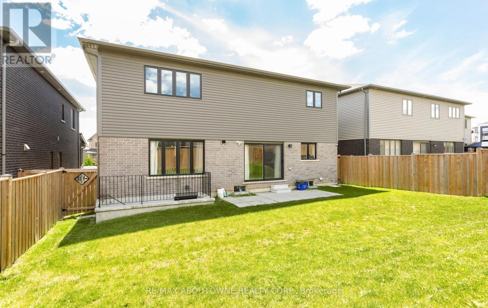 10 Mcgovern Lane, Brant, Ontario  N3L 0K3 - Photo 43 - X13238232