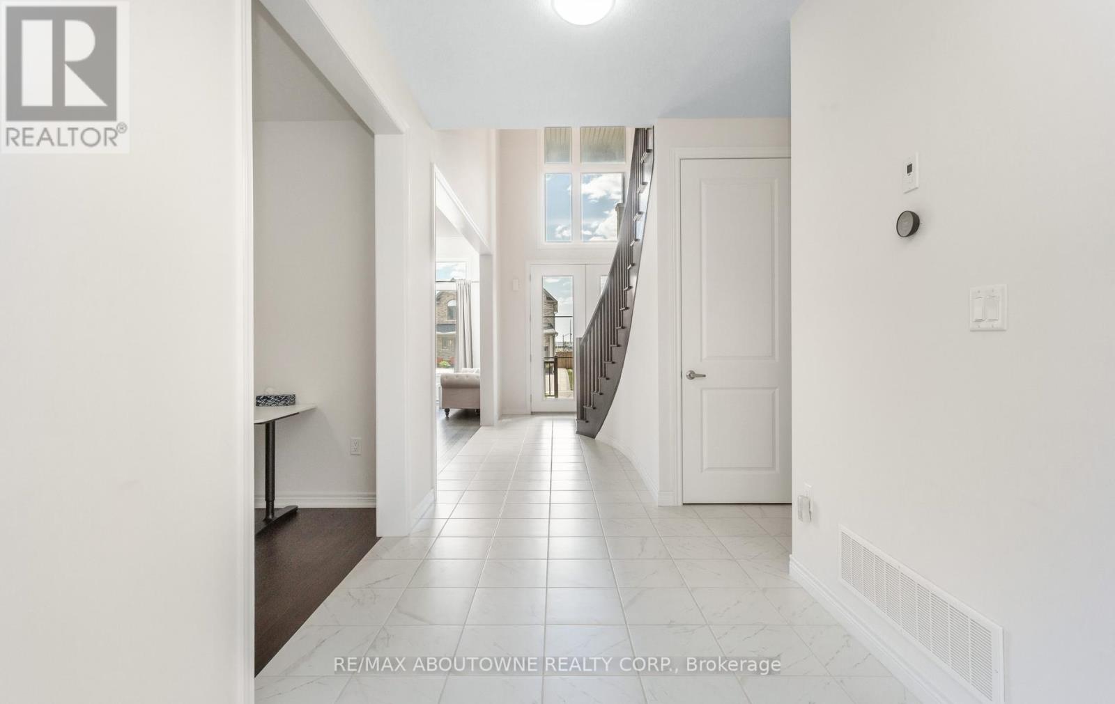 10 Mcgovern Lane, Brant, Ontario  N3L 0K3 - Photo 5 - X13238232