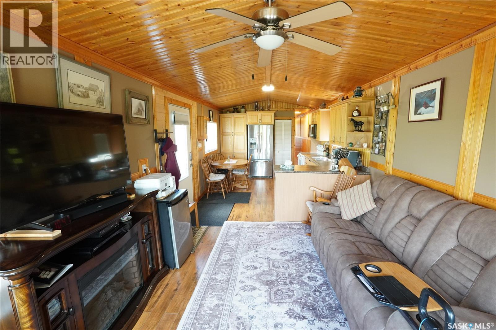 504 Lakeview Crescent, Saskatchewan Beach, Saskatchewan  S0K 4L0 - Photo 8 - SK038193
