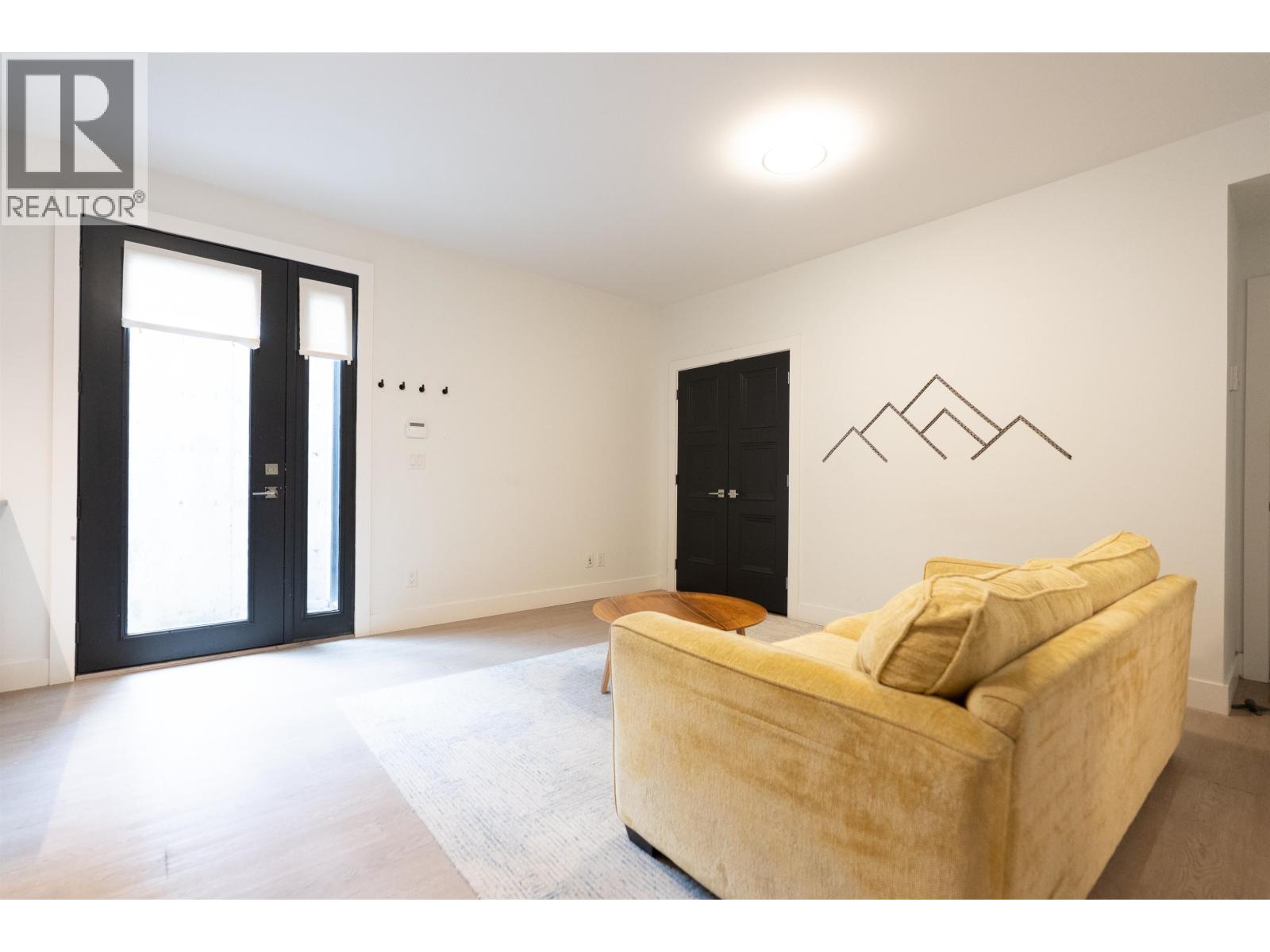 900 Hendry Avenue, North Vancouver, British Columbia  V7L 4E2 - Photo 32 - R3125967