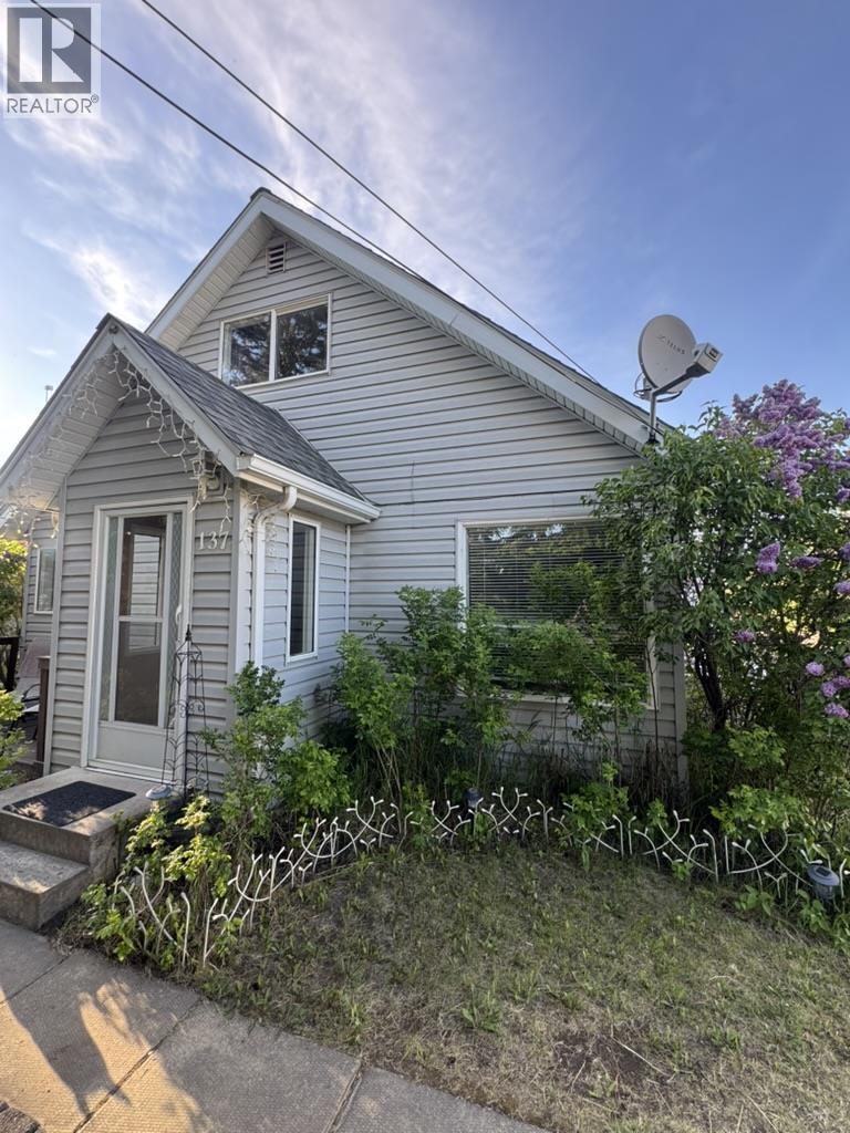 137 W Victoria Street, Vanderhoof, British Columbia  V0J 3A0 - Photo 4 - R3132016