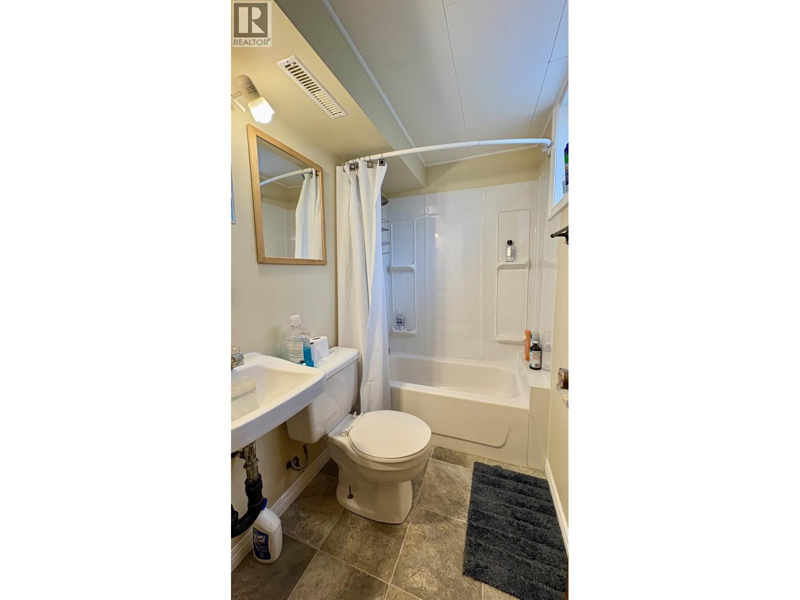 898 Ewert Street, Prince George, British Columbia  V2M 2N9 - Photo 8 - R3132114