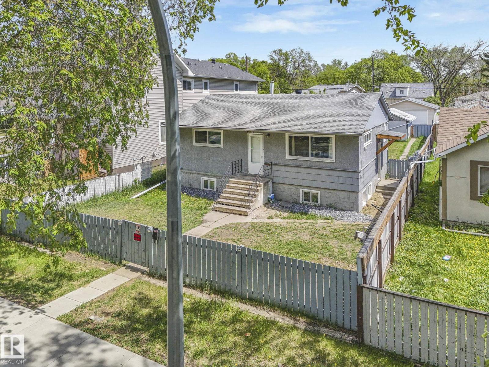 12139 81 St NW, Edmonton, Alberta  T5B 2S9 - Photo 4 - E4491624