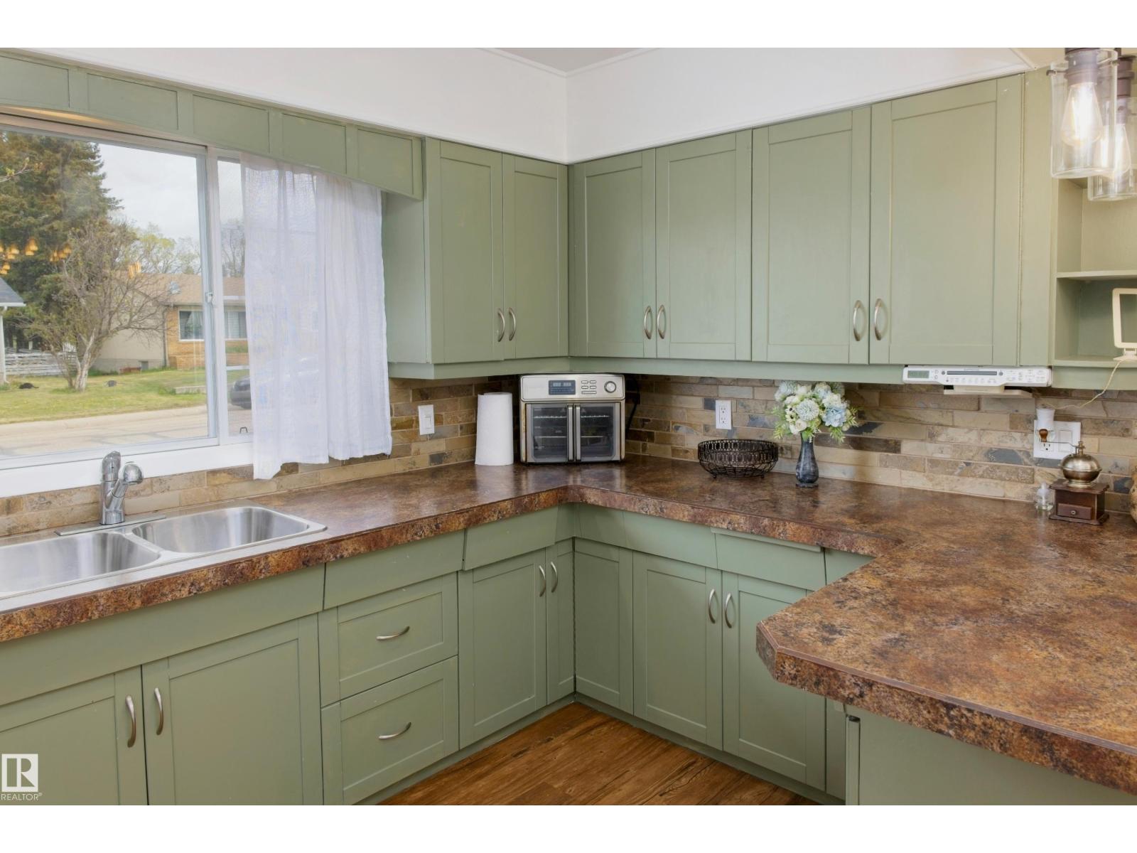 4615 54 Av, Barrhead, Alberta  T7N 1K9 - Photo 18 - E4491375