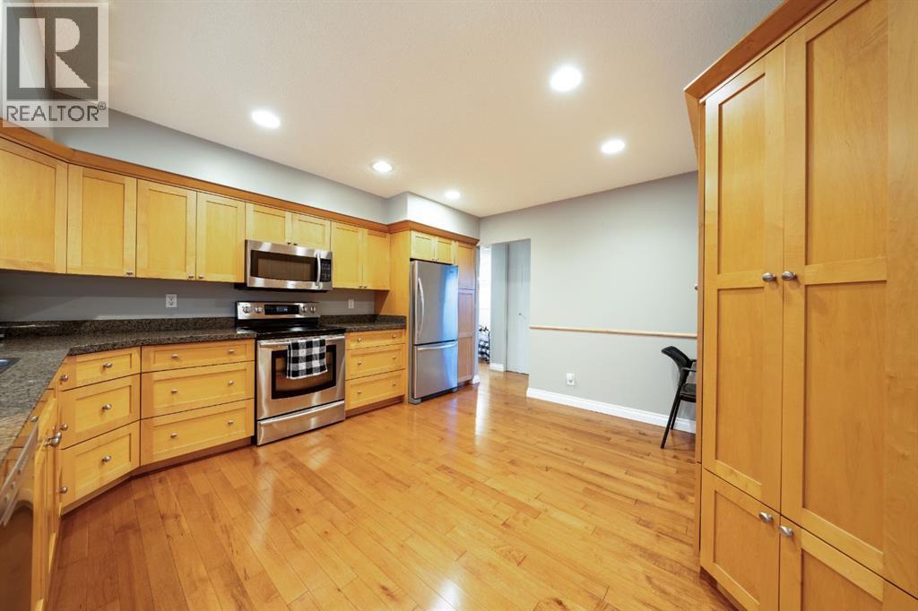 6003 Legsby Road Sw, Calgary, Alberta  T3E 5G5 - Photo 13 - A2313654