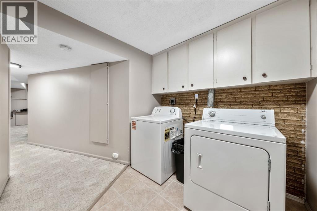 6003 Legsby Road Sw, Calgary, Alberta  T3E 5G5 - Photo 30 - A2313654