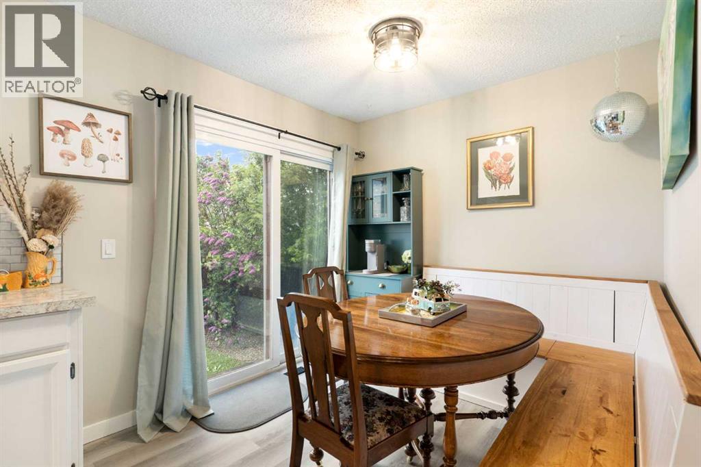 25 Bermuda Place, Calgary, Alberta  T3K 1H4 - Photo 11 - A2317350