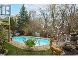 990 GLENBOURNE DRIVE, Oshawa, Ontario