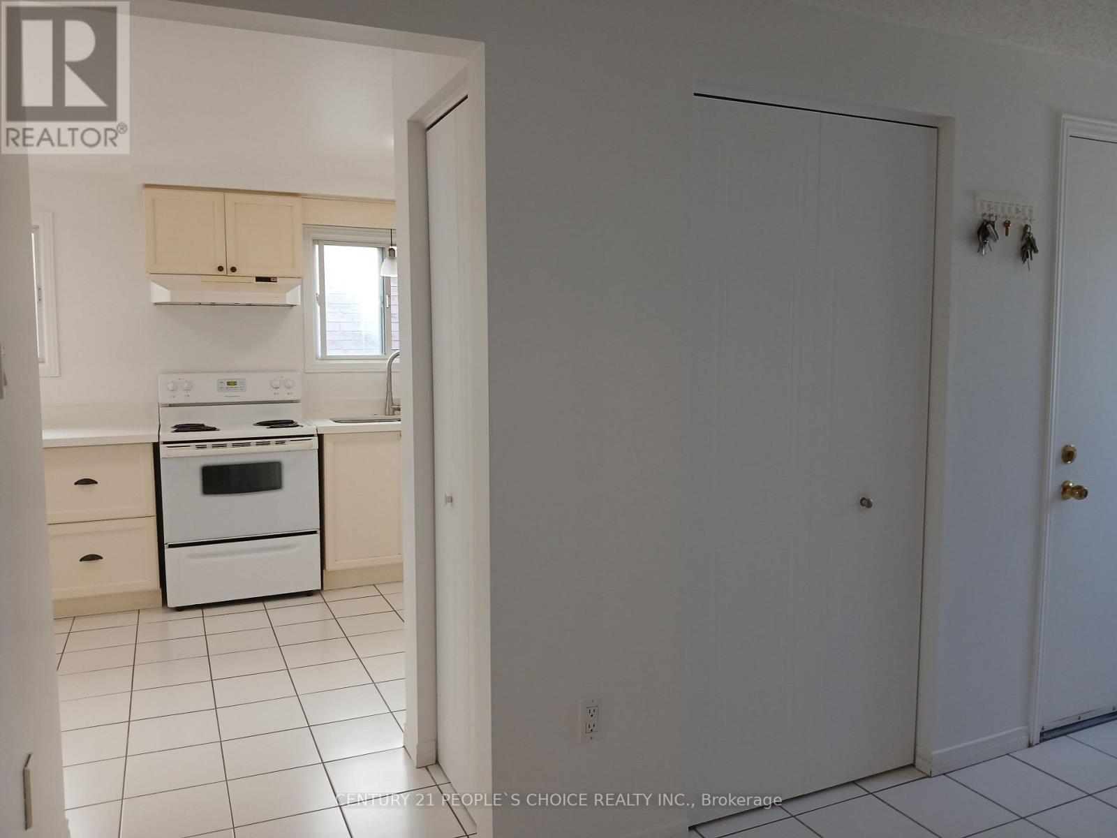31 Moss Place, Guelph, Ontario N1G 4V2 - Photo 11 - X12884812
