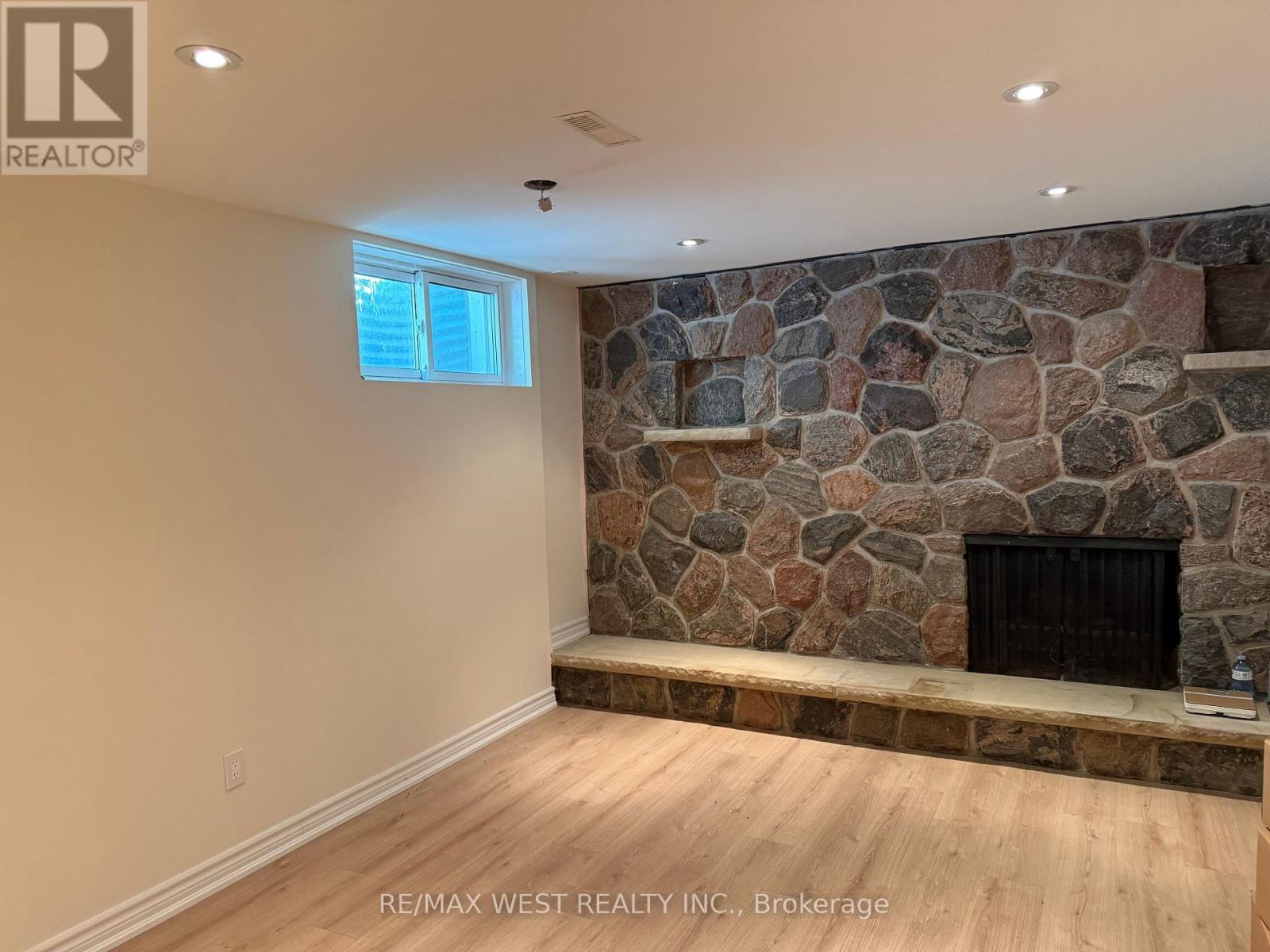 51 Winterton Drive, Toronto, Ontario  M9B 3G8 - Photo 17 - W13225522
