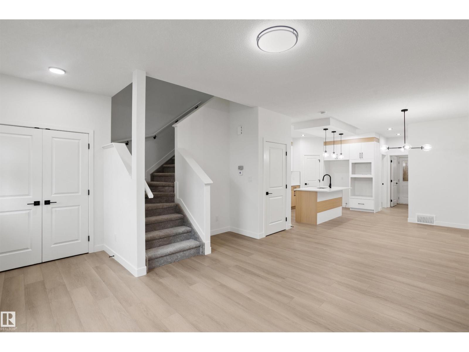 256 Black Stone Dr, Leduc, Alberta  T9E 1G2 - Photo 6 - E4491631