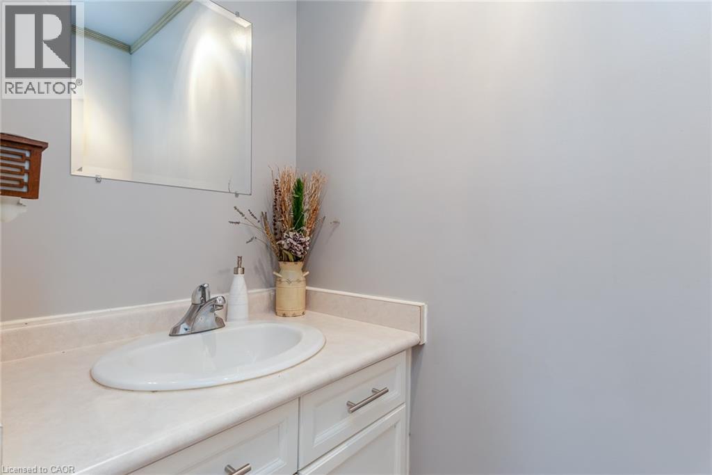 31 Windermere Court, Kitchener, Ontario  N2N 2W3 - Photo 24 - 40836644