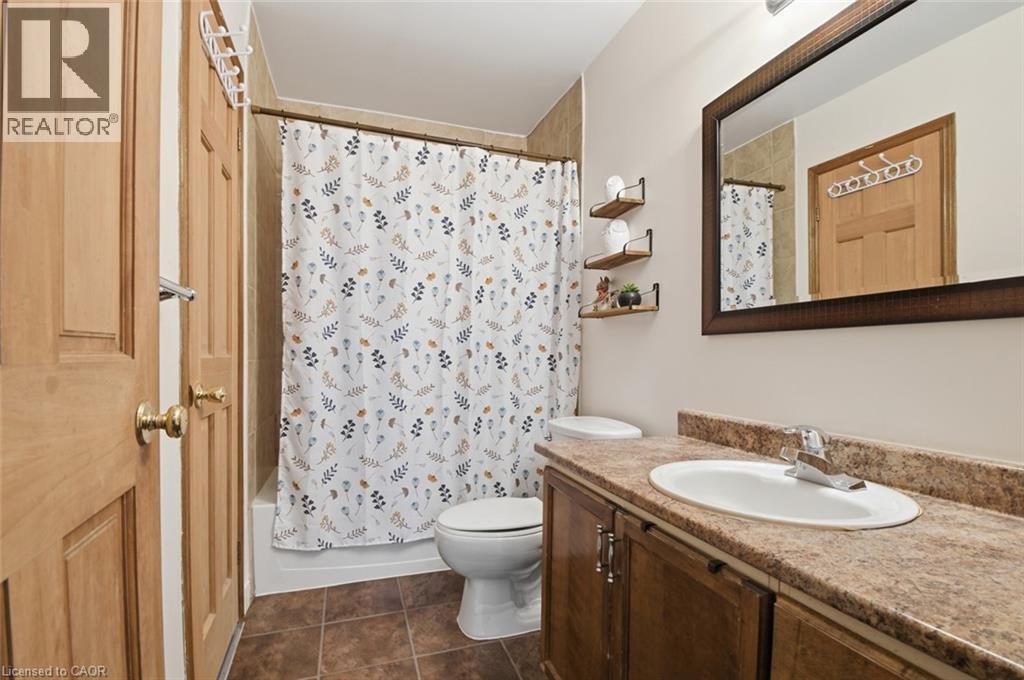 54 Merritt Crescent, Grimsby, Ontario  L3M 5B7 - Photo 16 - 40833434