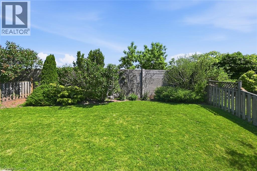 54 Merritt Crescent, Grimsby, Ontario  L3M 5B7 - Photo 32 - 40833434